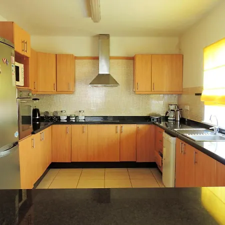 With 8 Bedrooms In With Wonderful Sea View Private Pool Enclosed Garden 4 Km From The Beach * 티아즈