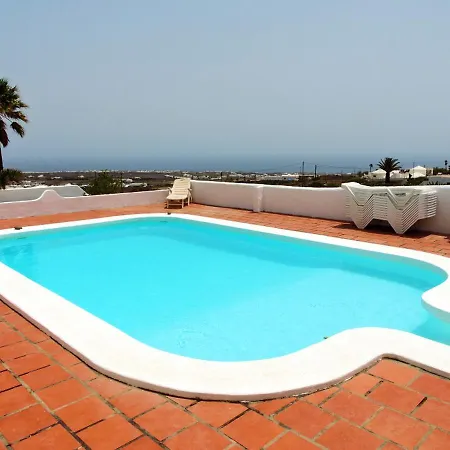 빌라 With 8 Bedrooms In With Wonderful Sea View Private Pool Enclosed Garden 4 Km From The Beach 티아즈