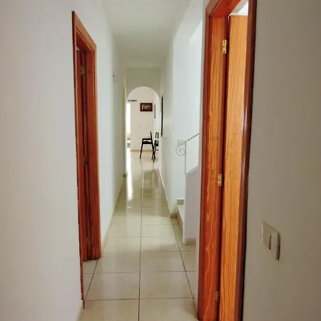 With 8 Bedrooms In With Wonderful Sea View Private Pool Enclosed Garden 4 Km From The Beach Villa *